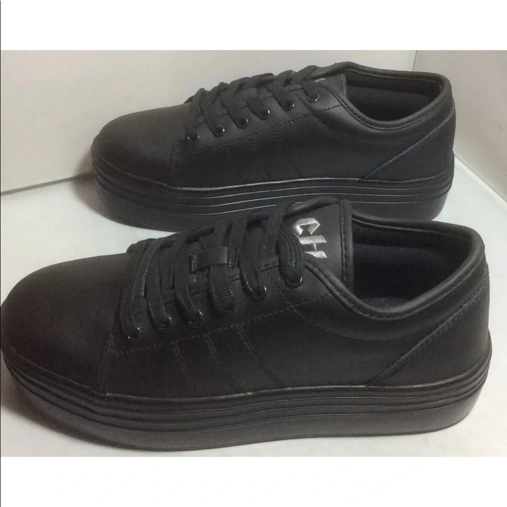 NIB CUTE TO THE CORE LEATHER FLATFORM SNEAKERS BLK